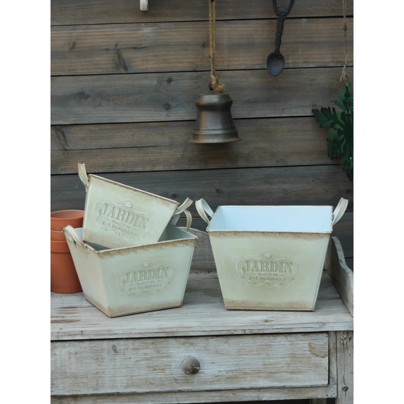Vaso de flores vintage pastora - Gardening Tools In English avaliação e preço